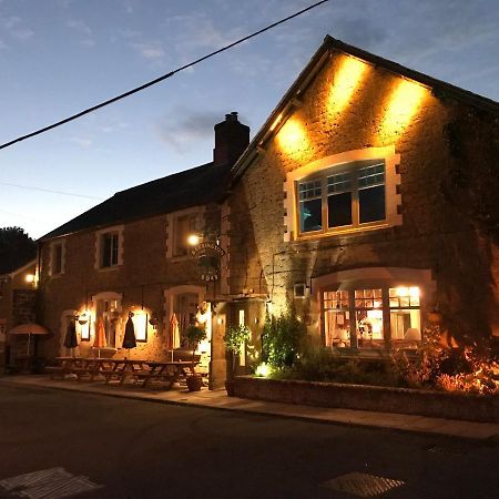 Hotel The Barrington Boar Ilminster Exterior foto