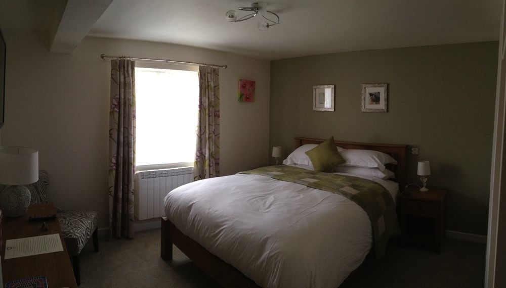 Hotel The Barrington Boar Ilminster Exterior foto